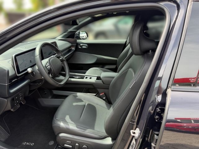 Fahrzeugabbildung Hyundai IONIQ 6 Uniq Elektro 4WD +LEDER+KLIMA+NAVI+UVM+