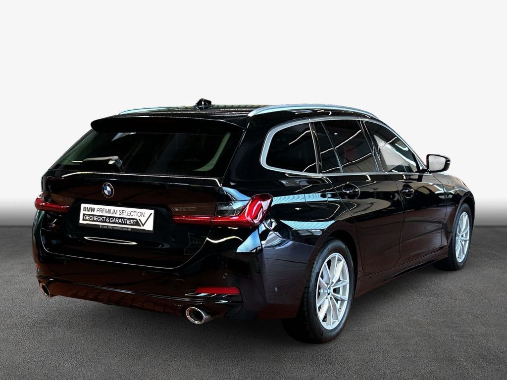 BMW 320d Touring Aut. NAV HiFi SHZ foto 2