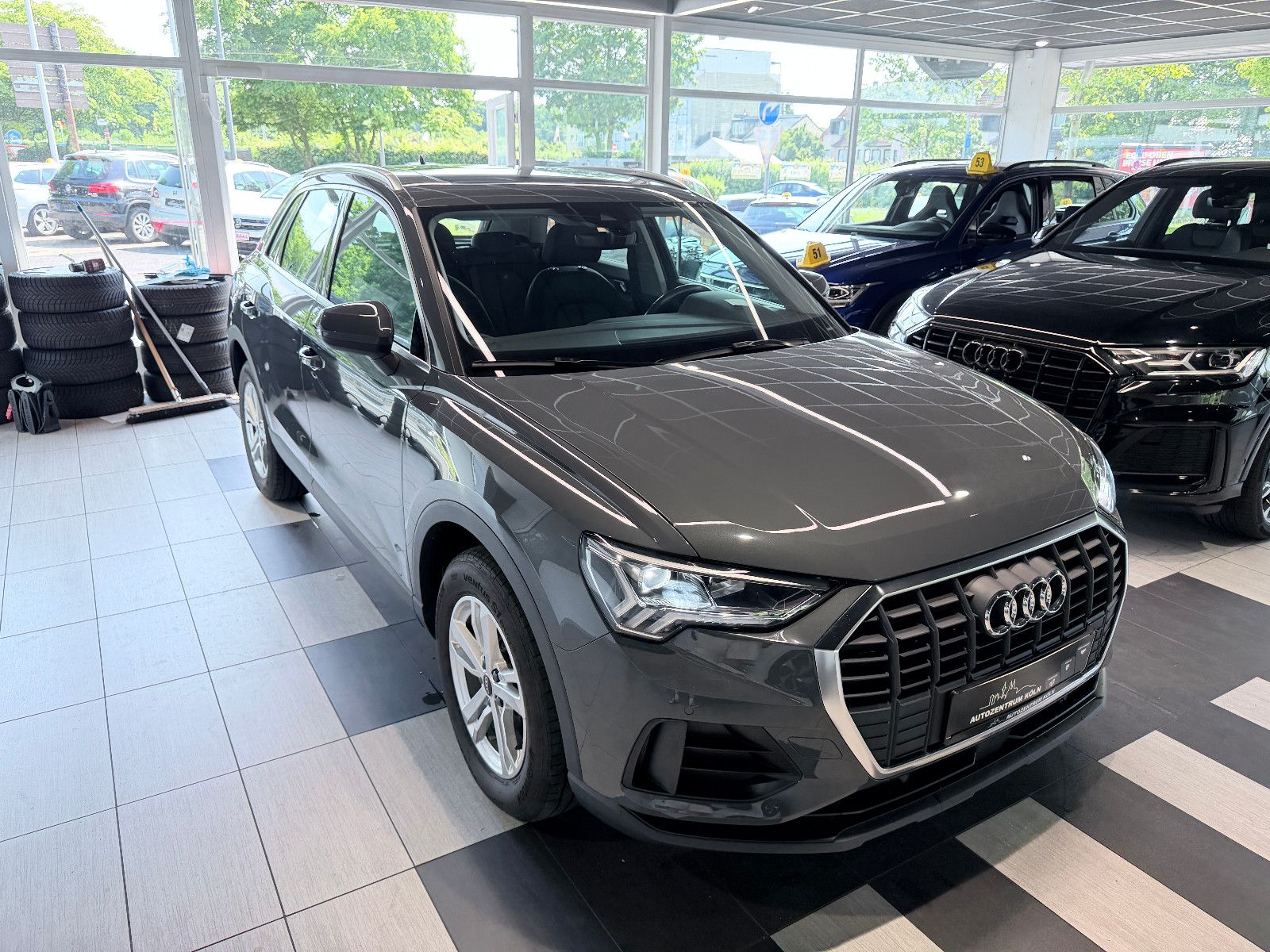 Audi Q3 45 TFSI e basis foto 4
