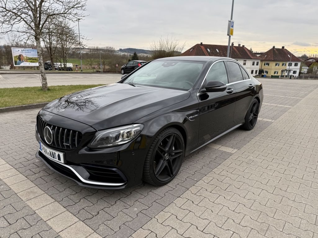 Mercedes-Benz C 63 AMG