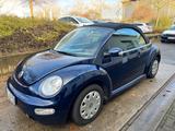 Volkswagen New Beetle 1.4 Cabriolet Standard - Volkswagen New Beetle Standard mit Benzin-Antrieb