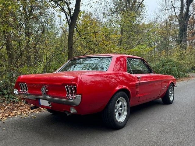 Ford Mustang 1967 5.0 V8 Handschalter