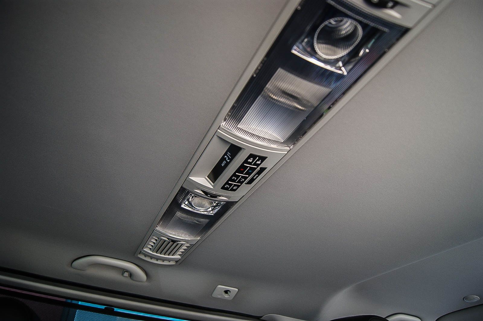 Fahrzeugabbildung Volkswagen T6 Multivan 20TDI Generation Six LED NAVI 1.HAND