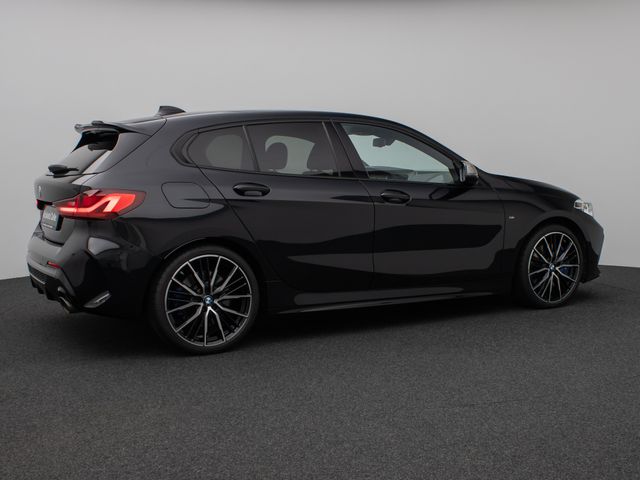 Foto Nummer 6: BMW 135i