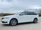 Skoda Octavia Combi Soleil DSG|LED|PDC|AHK|SHZ|DE|2hd| - Skoda Octavia SOLEIL mit Benzin-Antrieb