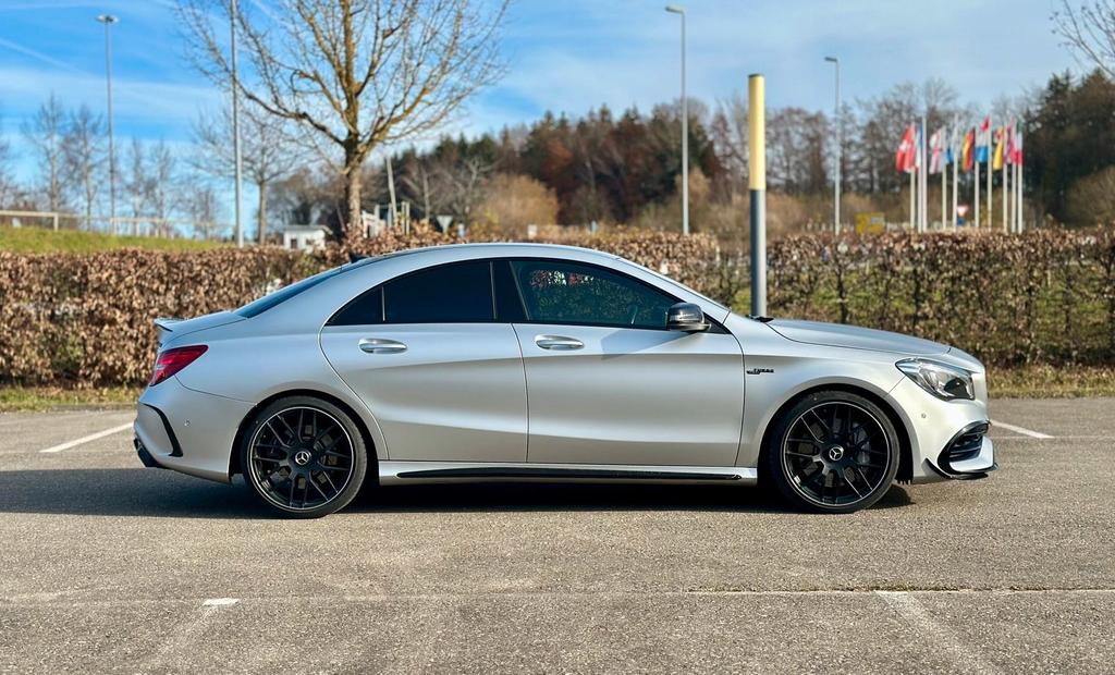 Mercedes-Benz CLA 45 AMG