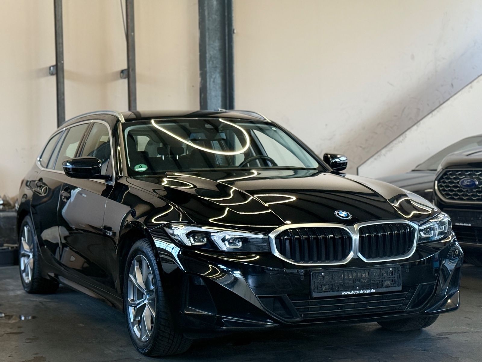 BMW 320 Touring Whitescreen/LED/Neues Model foto 3