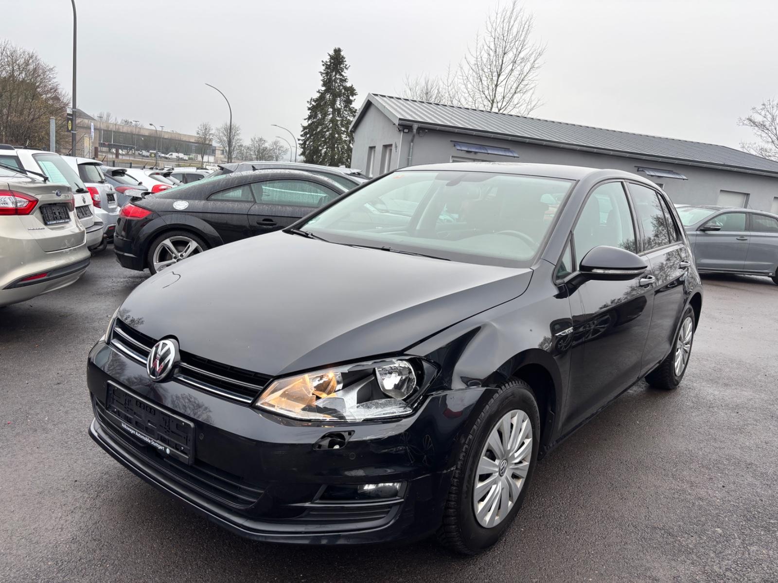 Volkswagen Golf VII Lim. Cup BMT **Navi**Klimaautomatik