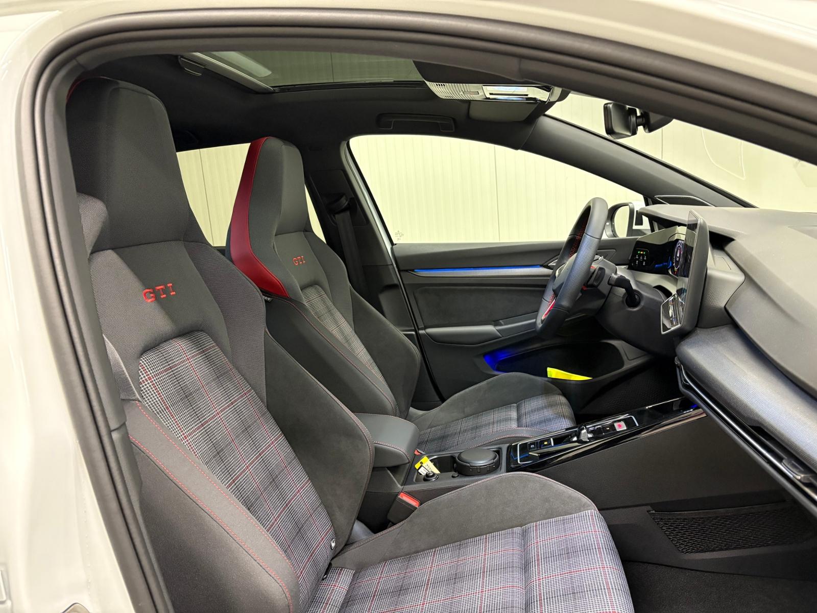 Volkswagen Golf VIII GTI 2.0 TSI DSG PANO MATRIX-LED RFK, миниатюра 20