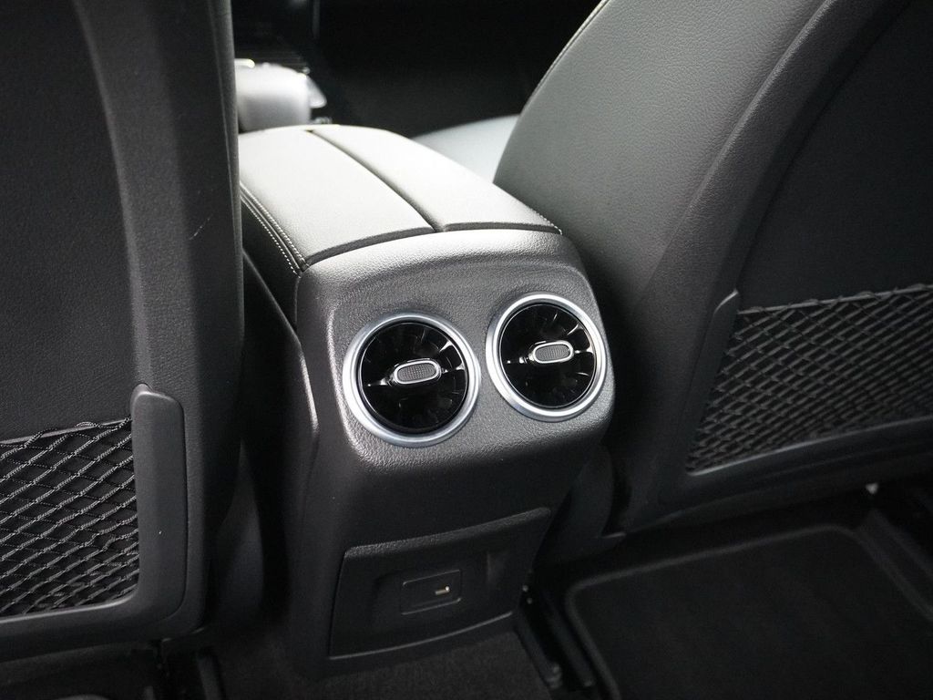 Mercedes-Benz A 180 Limousine Luxury Line | Achteruitrij kamer