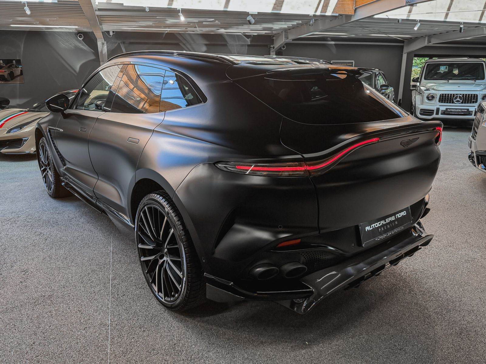Aston Martin DBX 707 | Full Carbon | Sports Plus Seats | PPF  foto 10