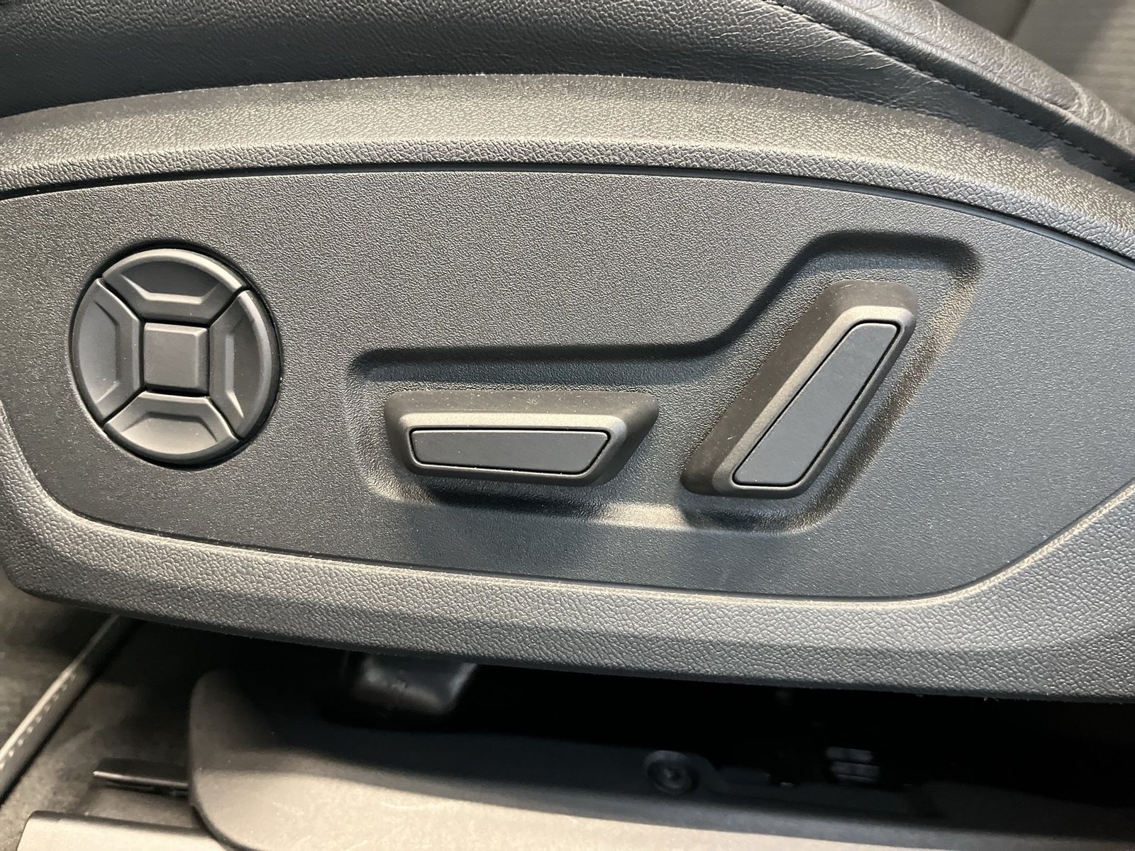 Audi S6 - Bild 15