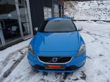 Volvo V40 Kinetic R-Design    78 - gebrauchte Volvo V40 aus dem Jahr 2015