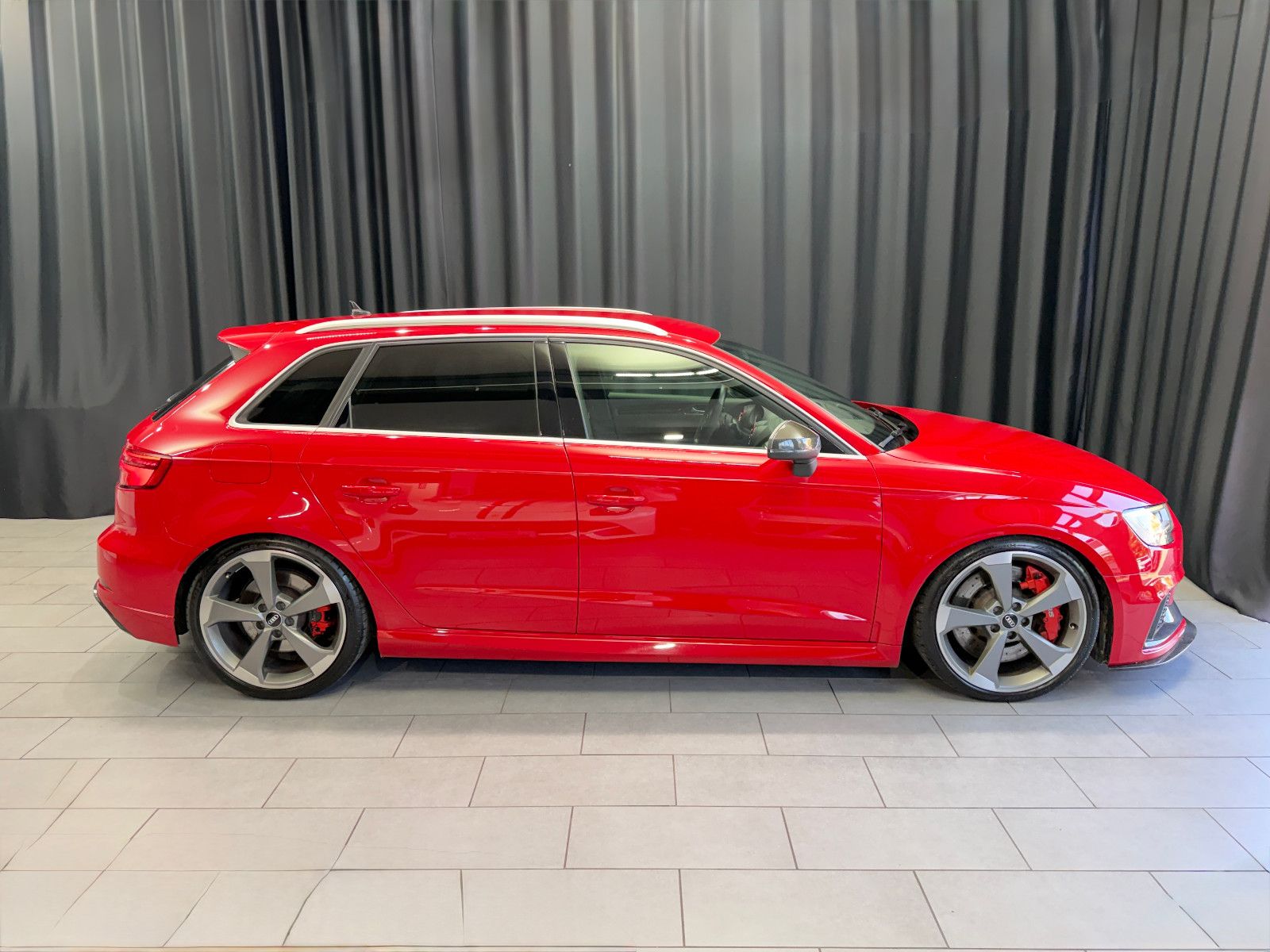 Fahrzeugabbildung Audi RS3 Sportback 2.5 TFSI|EVENTUR|BTMIRS-SITZ|B&O|