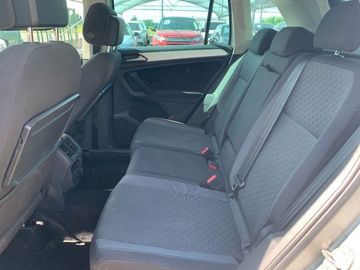 Volkswagen Tiguan - 10