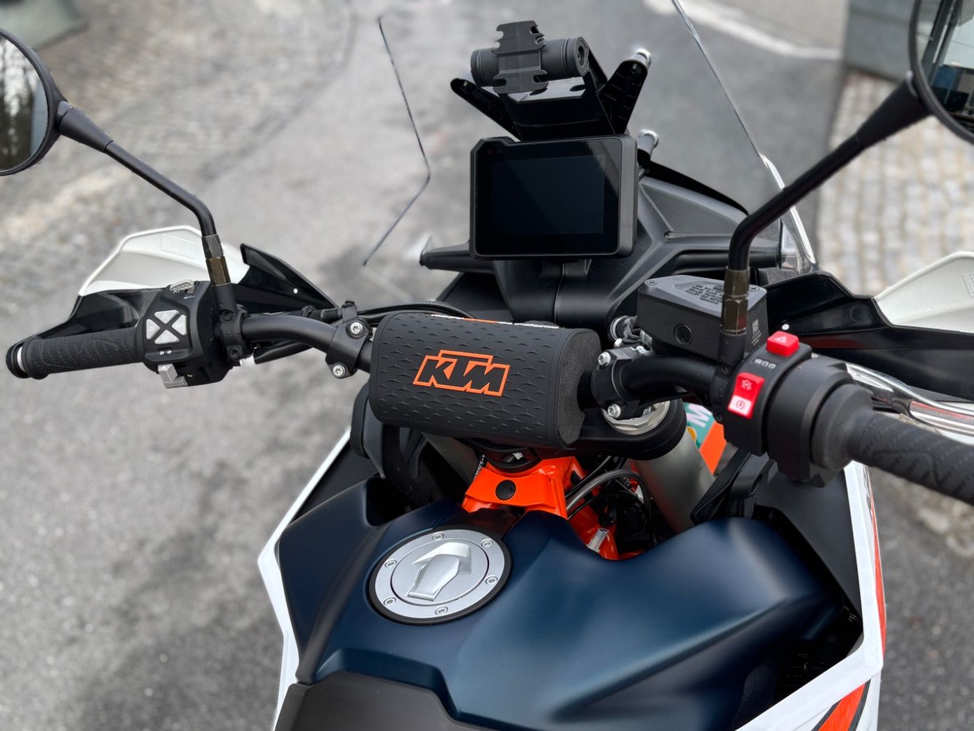 Fahrzeugabbildung KTM 890 Adventure R Techpack, viel Ausstattung