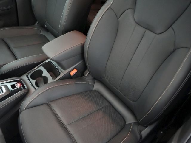 Grandland GSe PHEV 4X4 AT+AHK+NACHTSICHT+NAVI+36