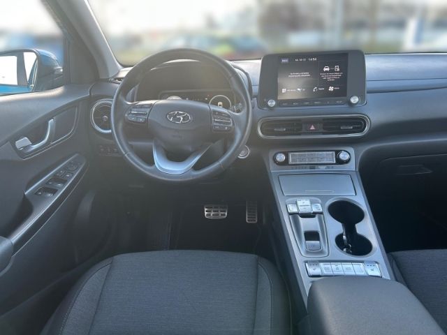 Fahrzeugabbildung Hyundai KONA Select Elektro 11KW OBC ACC Apple CarPlay A