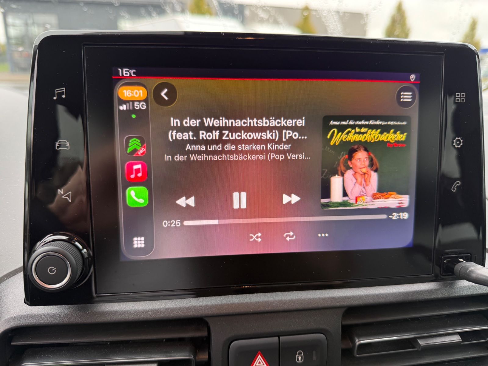 Fahrzeugabbildung Citroën Berlingo XL 7-SITZER AUTOM. KLIMA SITZHEIZ. CAM
