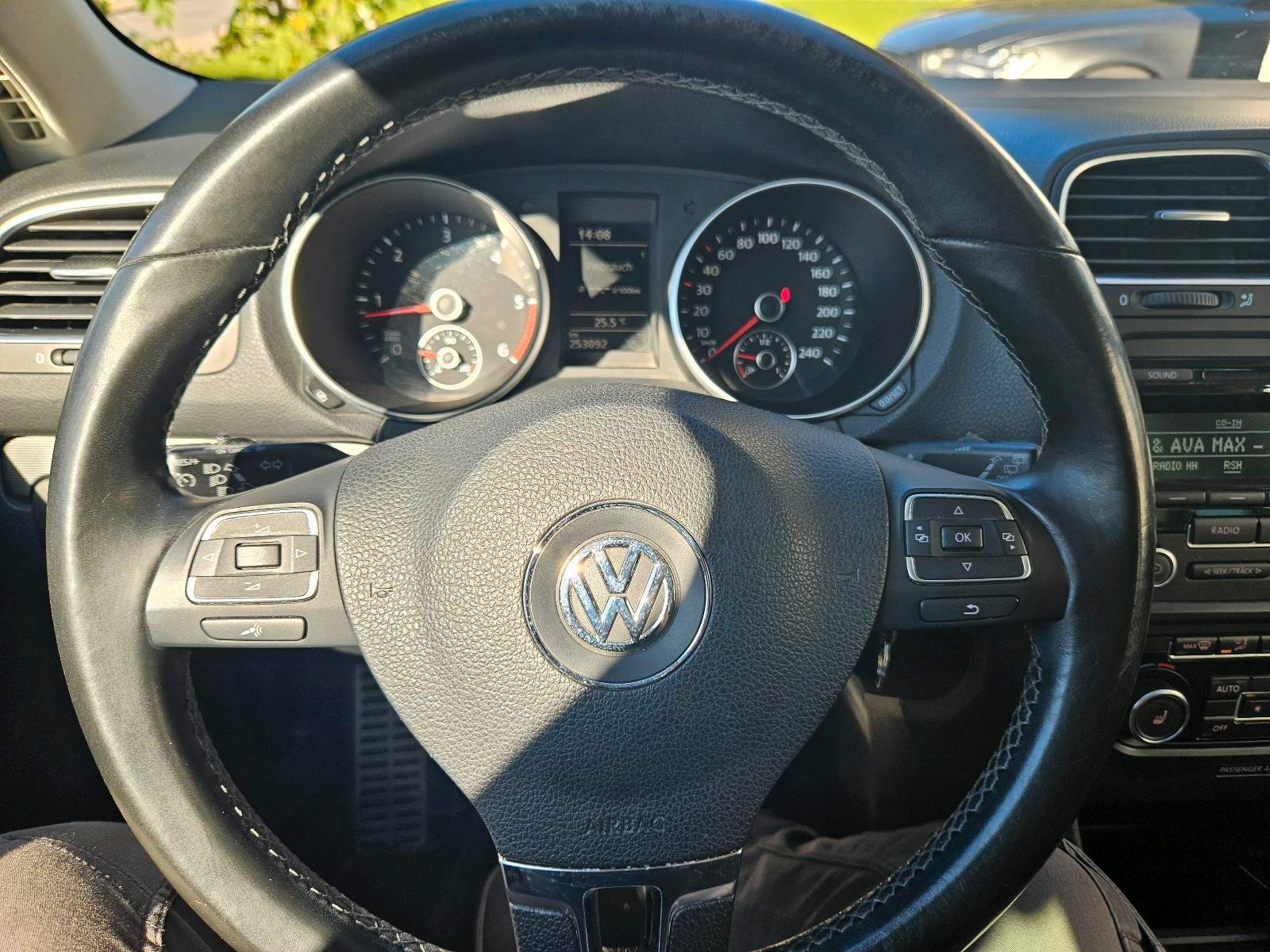 Volkswagen Golf 2012 — photo 7