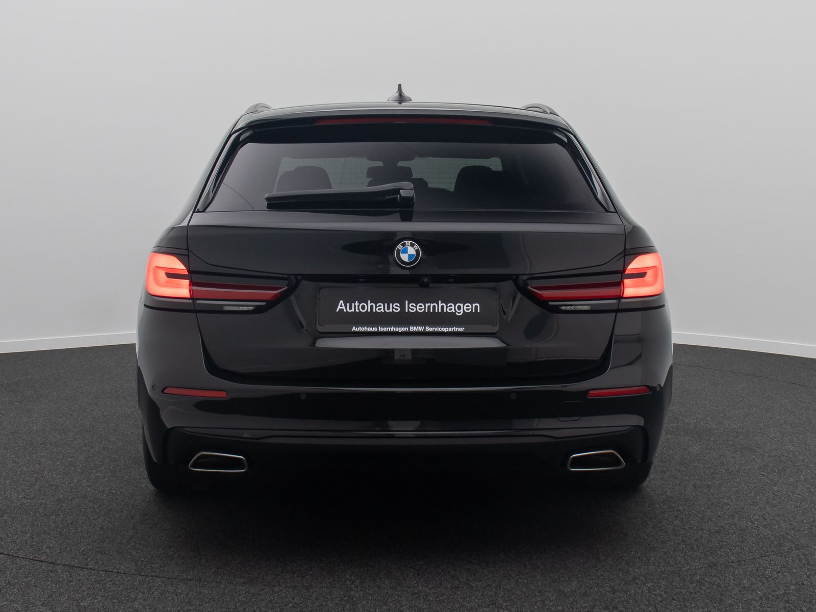 Fahrzeugabbildung BMW 520d xD Laser ACC HUD DAB Kamera DisplKey Alarm