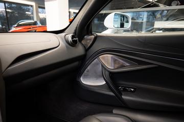 2017 Mclaren 720S — миниатюра 12