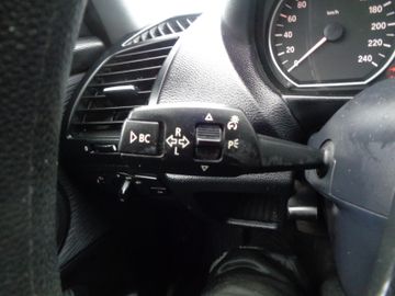 BMW 118 - 9
