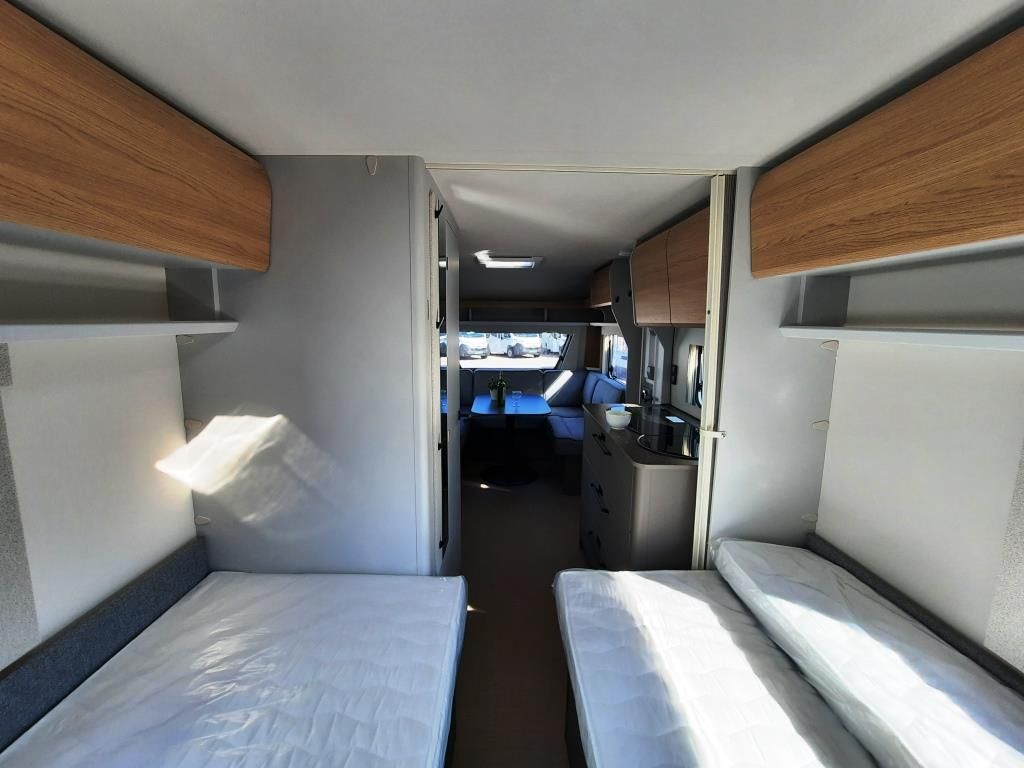 Fahrzeug Übersicht 5 Fahrzeugabbildung Bürstner B66 535 TL Verfüg./Sparen Sie 4.130,- €