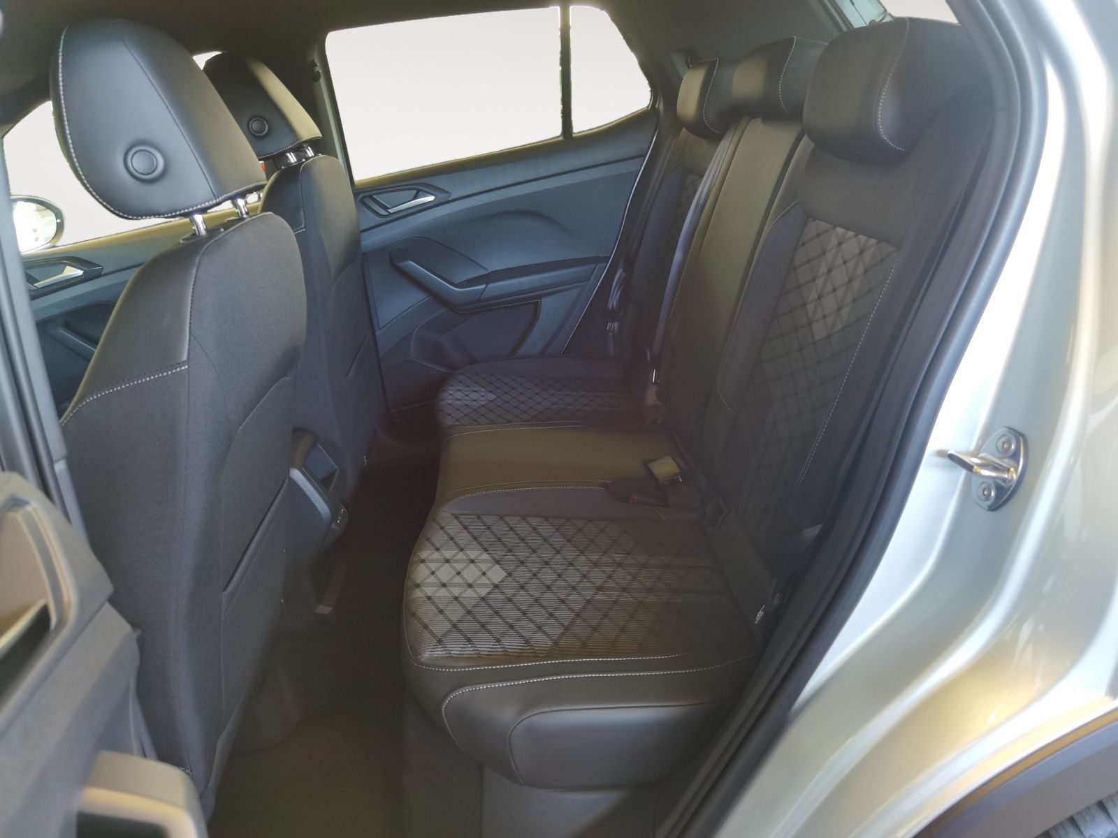 Volkswagen T-Cross - Bild 14