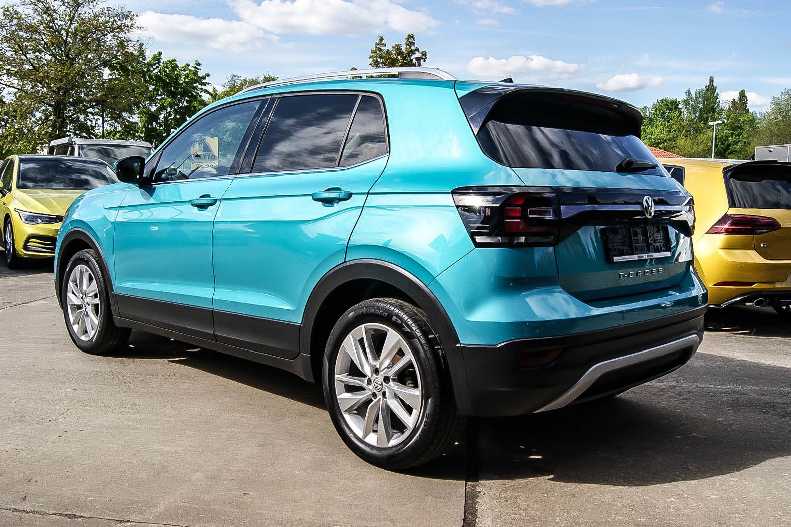 Fahrzeugabbildung Volkswagen T-Cross HIGHLINE 1.0 TSI NAVI LED VIRTUAL 1.HAND