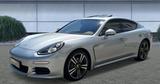 Porsche Panamera - - - Porsche: Silber