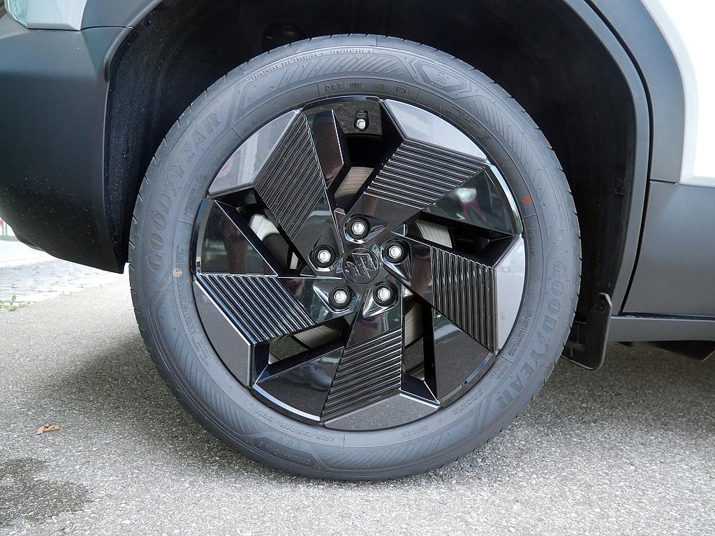Suzuki e Vitara eAxle Comfort SHZ KAMERA NAVI ACC LED