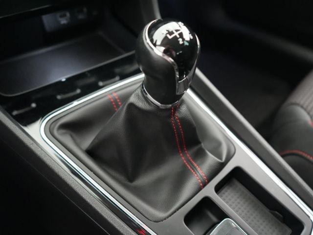 Leon ST TSI FR+LED+NAVI+RÜCKFAHRKAMERA+SITZHEIZU