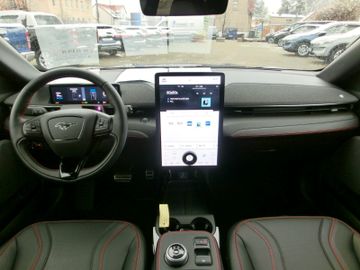 Fahrzeugabbildung Ford Mustang Mach-E Premium