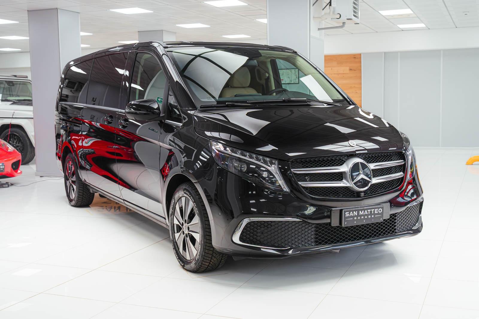 Mercedes-Benz PREMIUM 300d Extralong