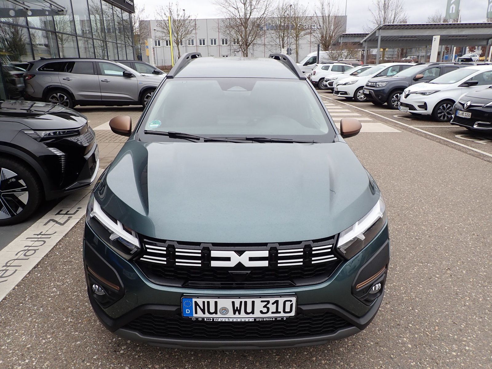 Fahrzeugabbildung Dacia Jogger TCe 110 EXTREME+/7-SITZ/SHZ/EPH/RFK/NAVI/