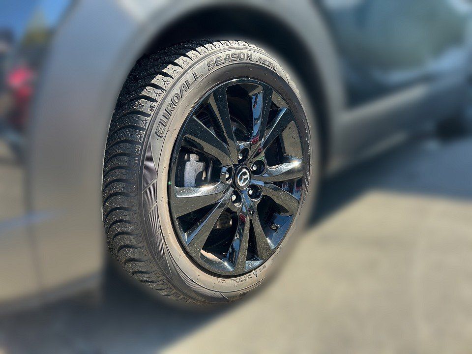 Fahrzeugabbildung Mazda CX-30 2.5L e-SKYACTIV G 140ps