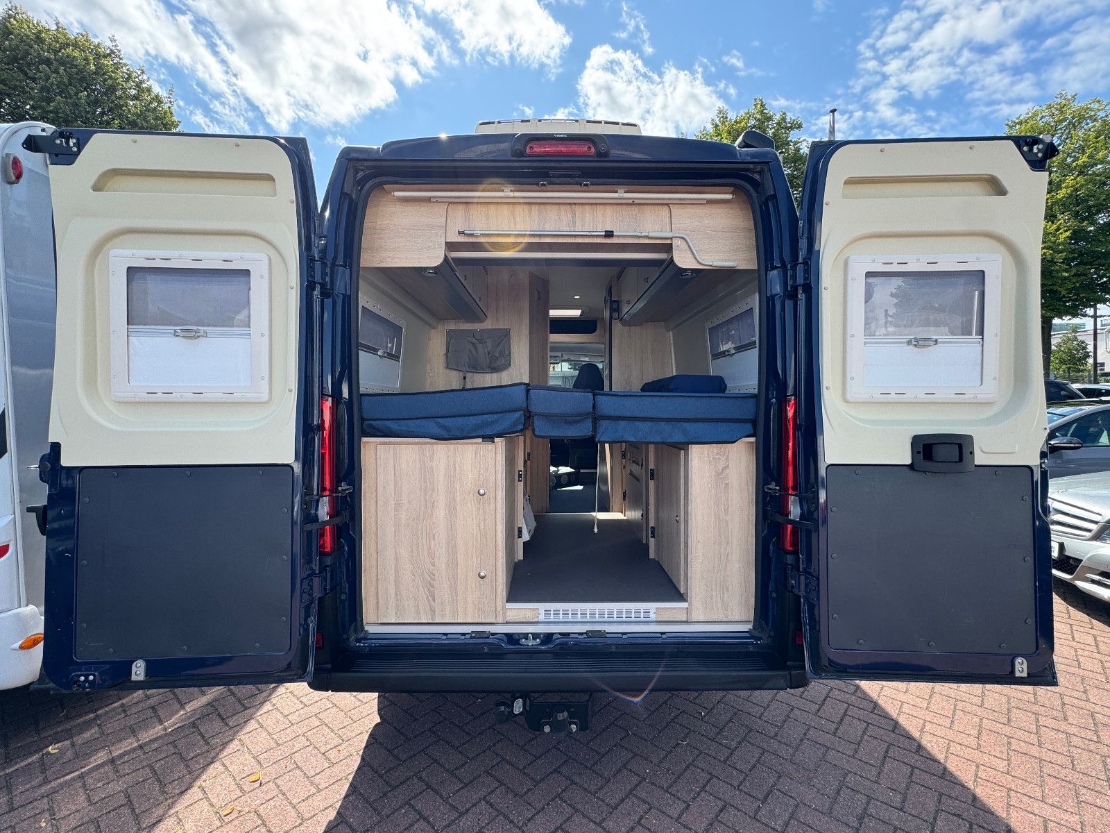 Vehicle image Pössl RUNNER 636 INDIVIDUAL ROOM CLIMATE AHK