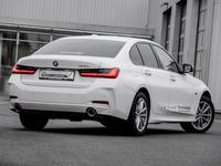 BMW 320e HuD+LHZ+DA+LC PROF+WIDESCREEN