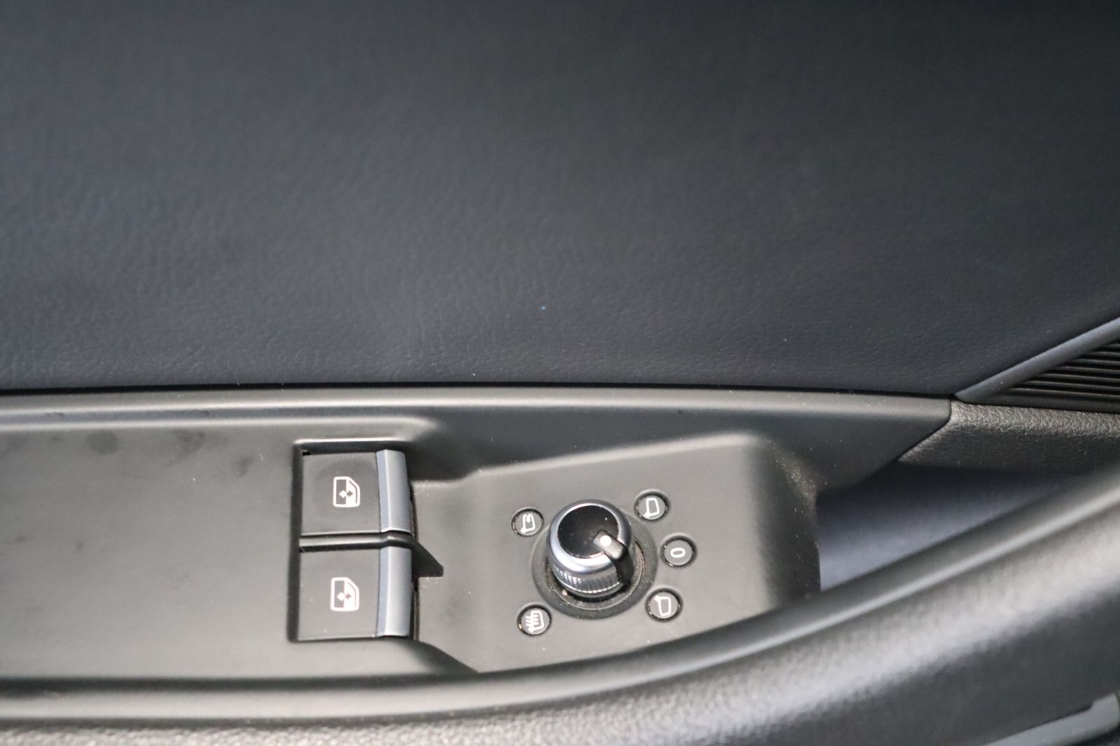 Fahrzeugabbildung Audi A5 Coupe 2.0 TFSi S-line Quattro S-tronic