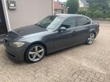 BMW E90 330D Sport Edition - BMW 330: 330d E90