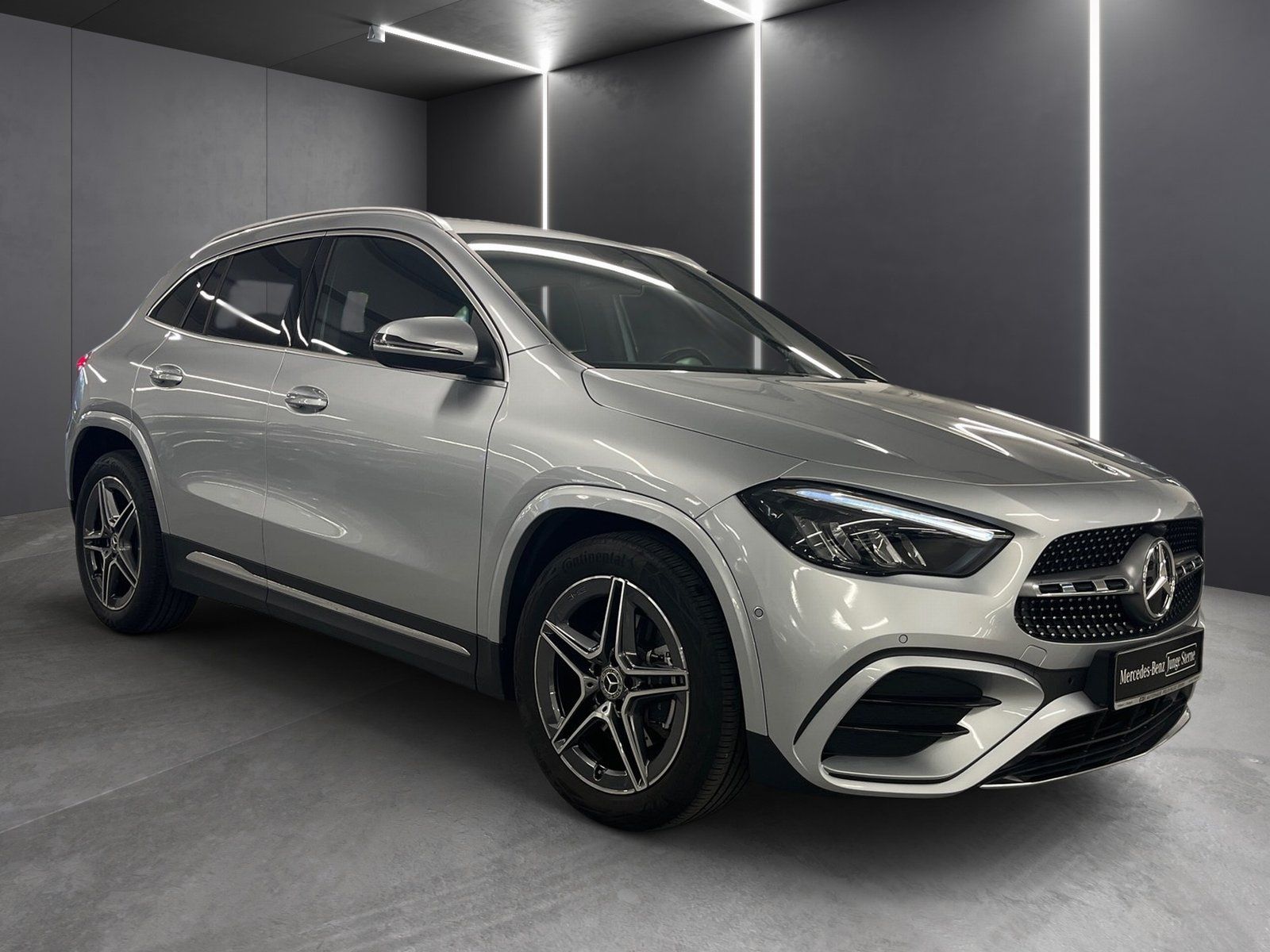 Fahrzeugabbildung Mercedes-Benz GLA 200 AMG*LED*Totwinkel*Kamera*Easy-Pack*MBUX*