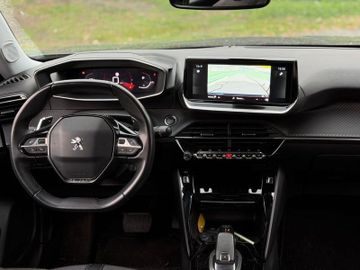 Peugeot 2008 - 8
