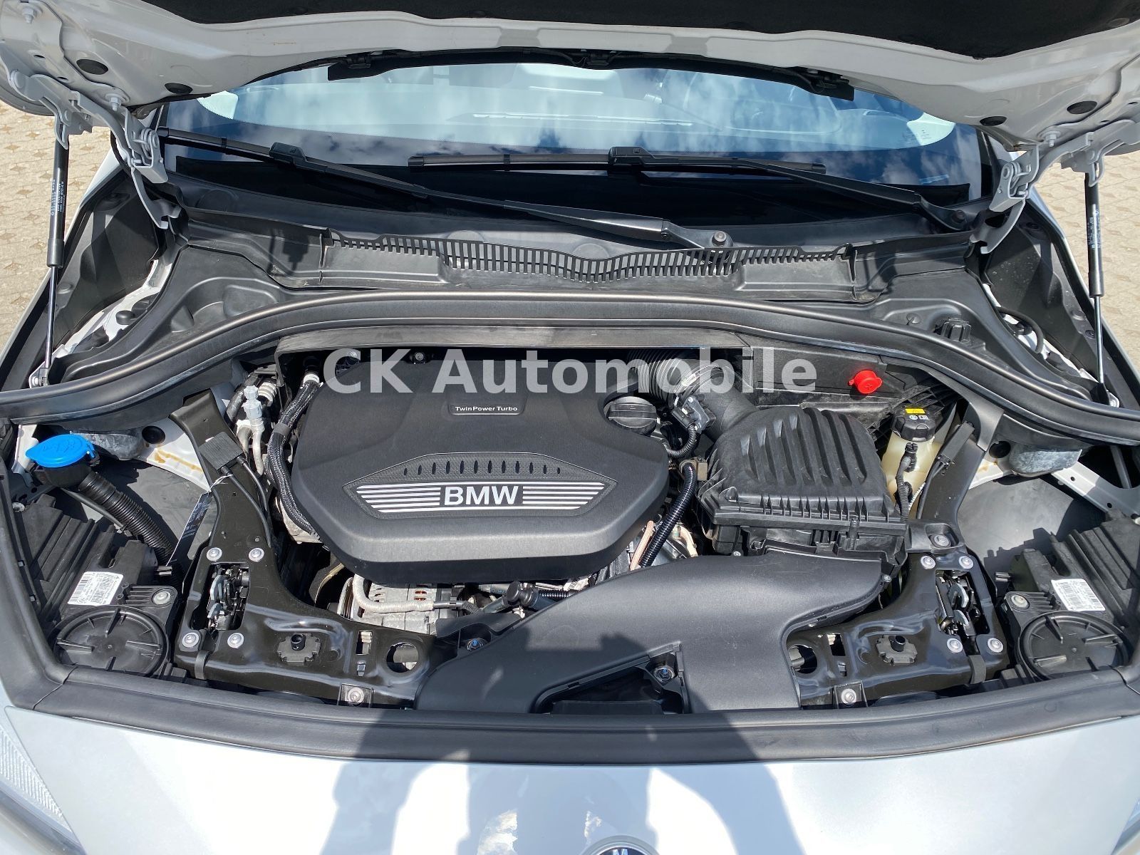 Fahrzeugabbildung BMW 216 d Gran Tourer Advantage/Automatik/Navi/PDC