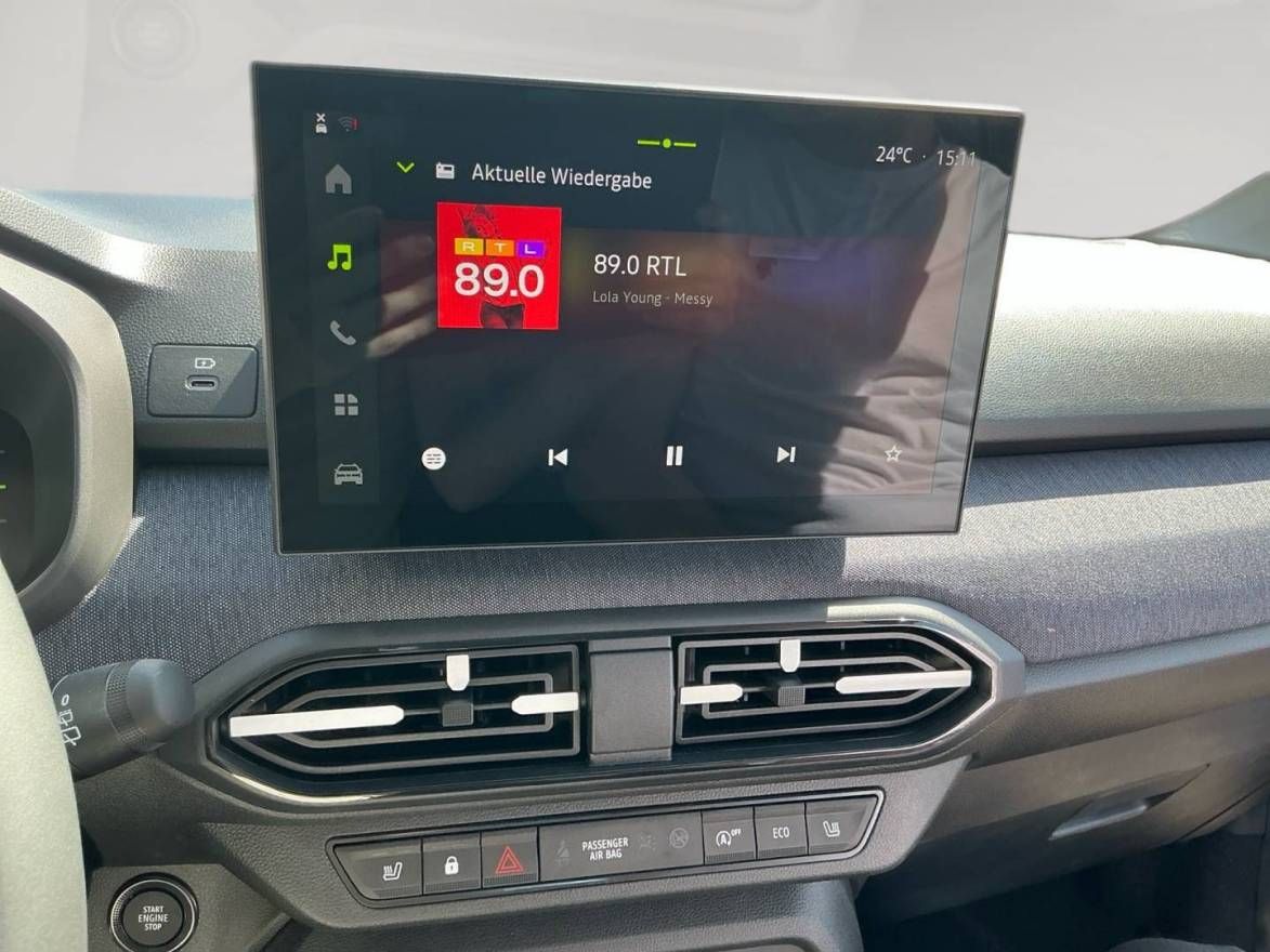 Fahrzeugabbildung Dacia Sandero Journey TCe 100