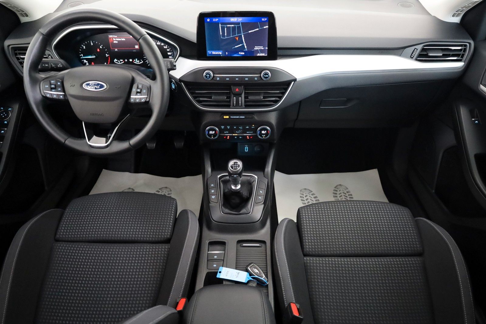 Fahrzeugabbildung Ford Focus Turnier Cool & Connect Navi,LED,Kamera,SH