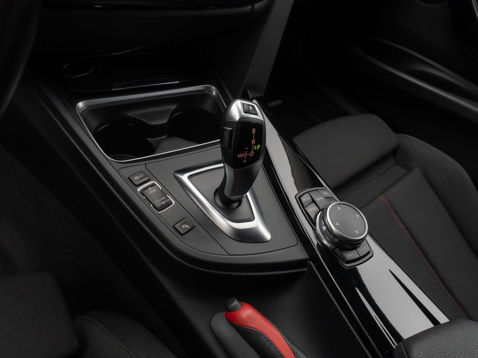 Fahrzeugabbildung BMW 320d Sport Line Xenon NaviPro HUD PDC FernlichtA