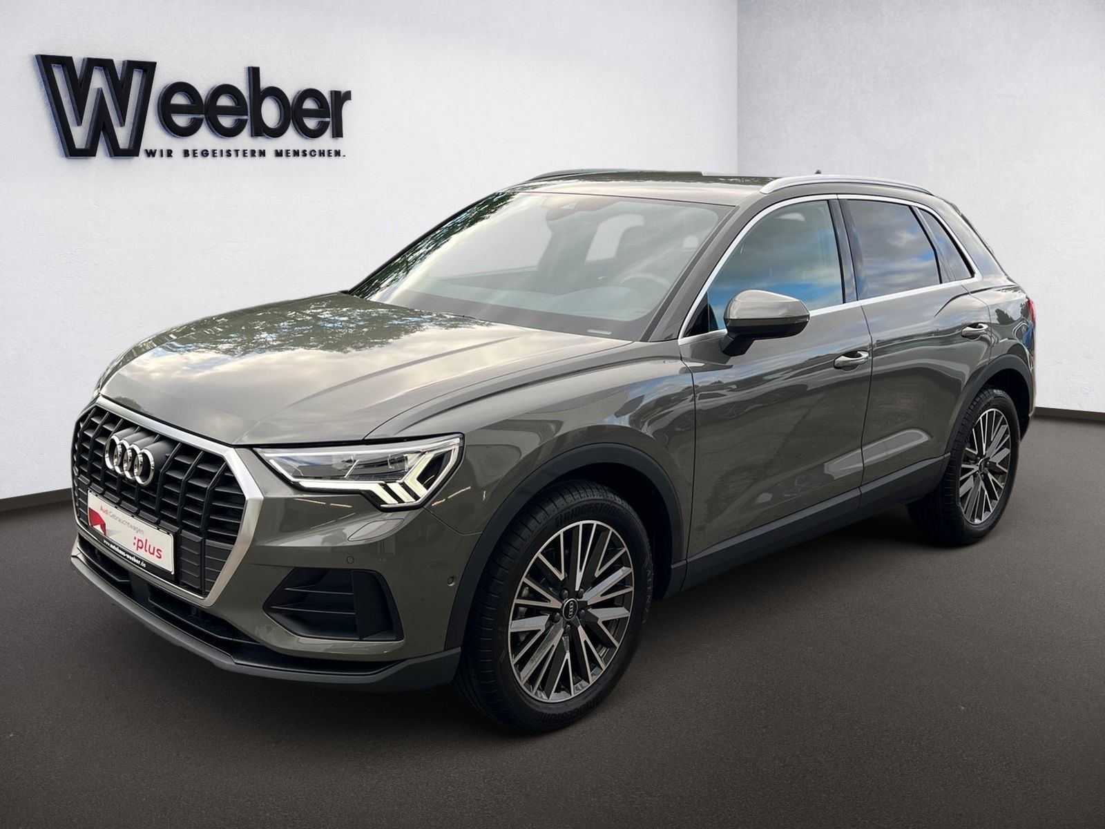 Audi Q3 AHK*NAVI*LED*LEDER*RFK*19LM*5J GAR AHK Navi imagem 3