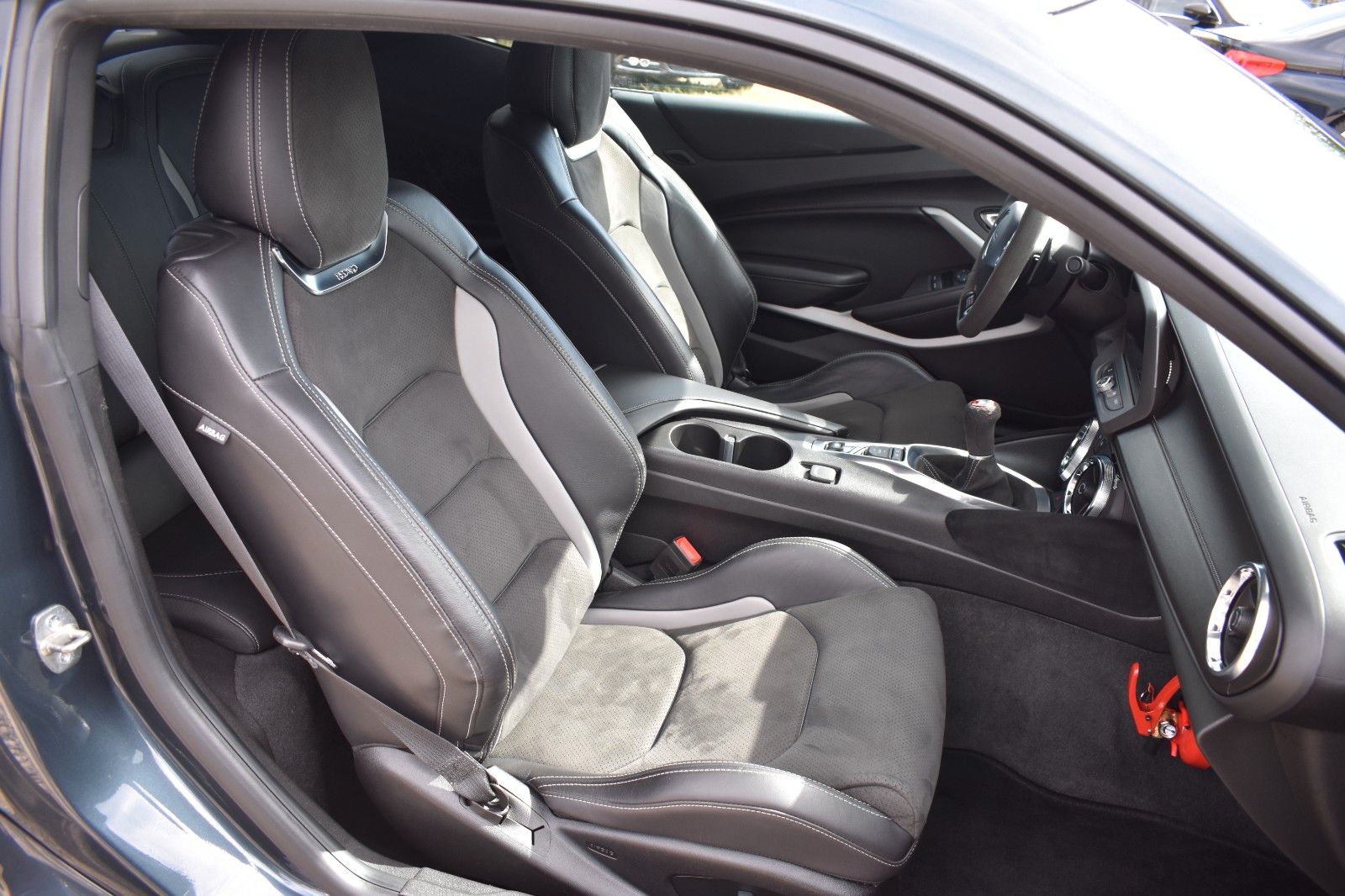 Fahrzeugabbildung Chevrolet Camaro SS Coupé ZL1 Sport HUD Alcantara