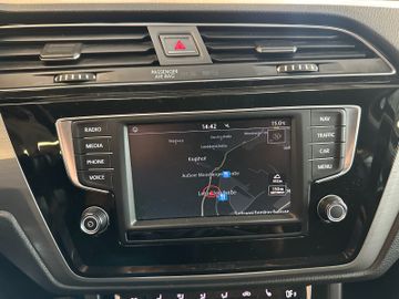 Volkswagen Touran*7-Sitzer*MASSAGE*ACC*AHK*NAV*STHZ*